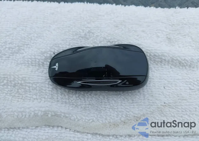 5YJSA1E21HF183797: 40384905