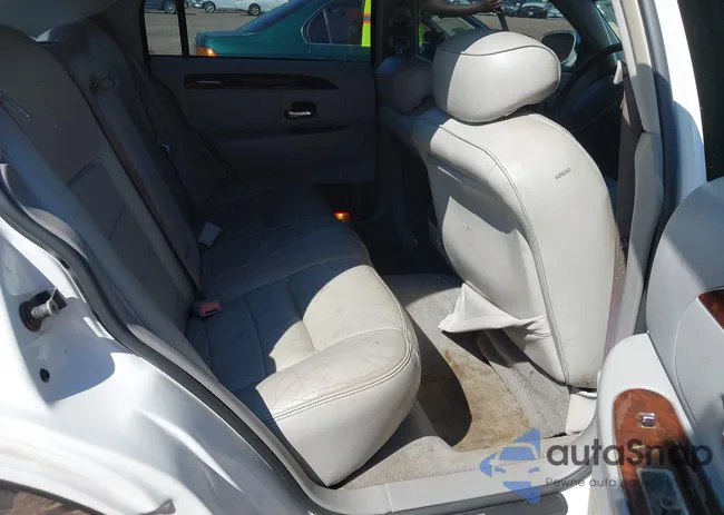 1LNHM81W41Y718531: 40386173