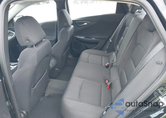 1G1ZB5ST6NF187876: 40389210