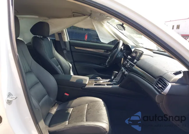 1HGCV1F4XNA072843: 40393652