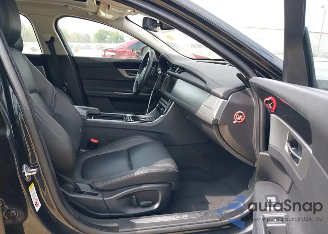 SAJBJ4BV6GCY19465: 40394869