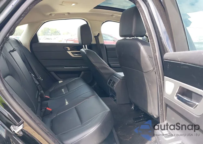 SAJBJ4BV6GCY19465: 40394869