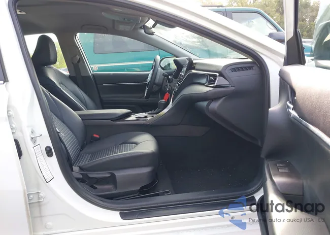 4T1G11AK7RU240889: 40395316