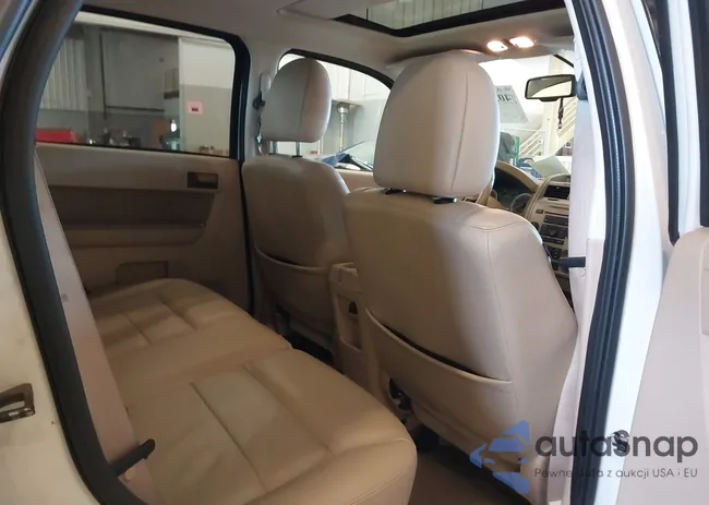 1FMCU03G39KA21514: 40394471