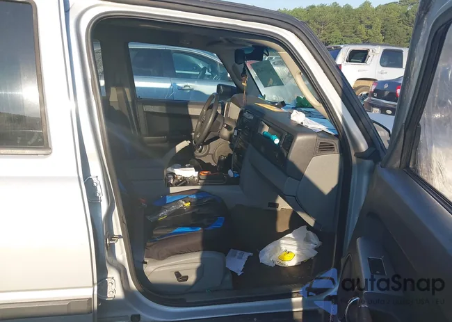 1J8HH48N16C156972: 40397618