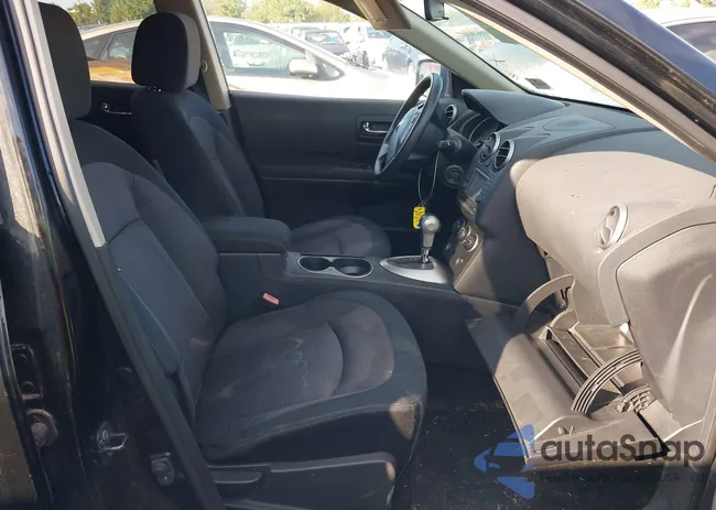 JN8AS5MT2BW567962: 40401311