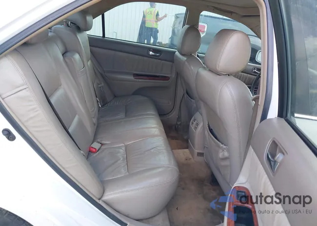 4T1BF30KX4U077026: 40402114