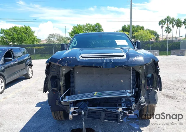 1GC1YLE7XLF168122: 40403065