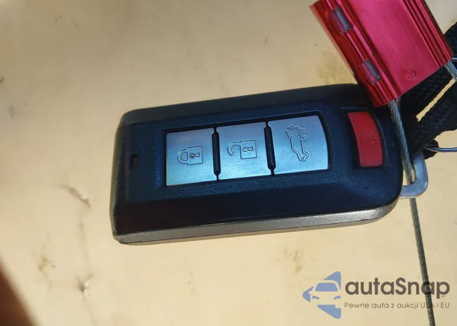 JA4JZ4AX0GZ011075: 40402469