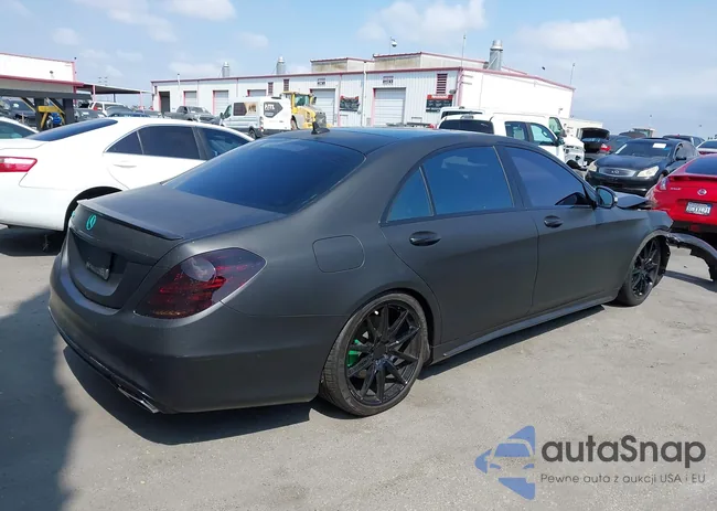 WDDUG8CB6FA157601: 40402615