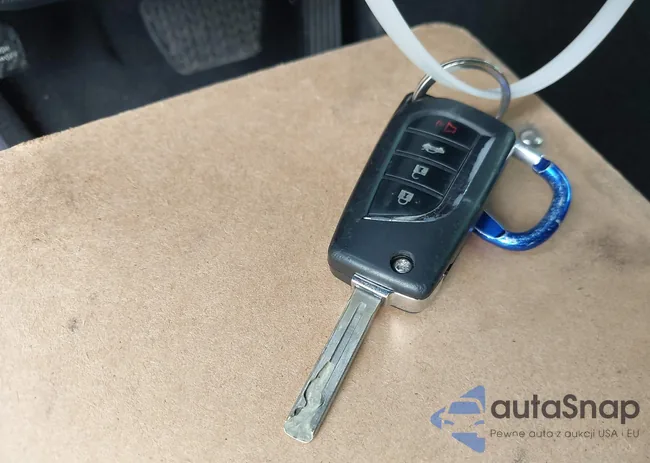 4T1G11AK8PU120953: 40404212