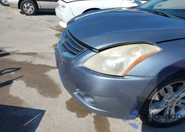 1N4BL2AP1BN462019: 40404341