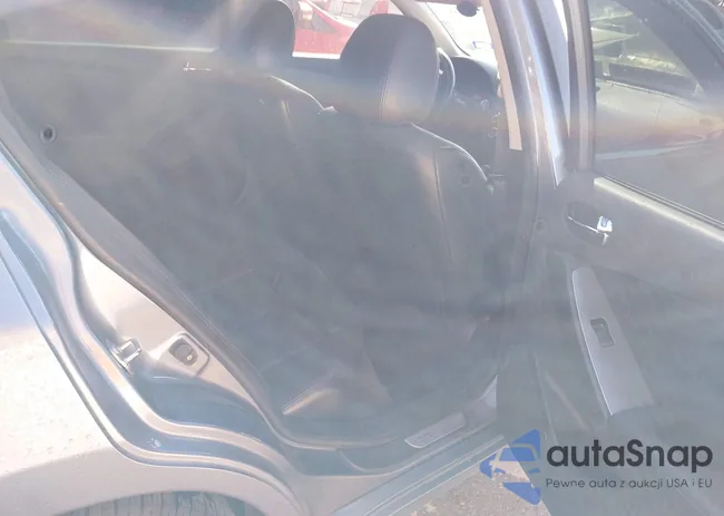 1N4BL2AP1BN462019: 40404341