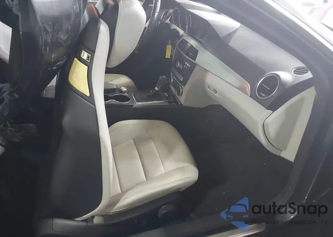 WDDGJ4HB3DG029701: 40405031