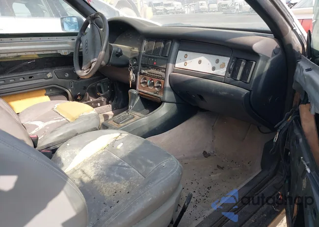 WAUAA88G9TA008367: 40405936