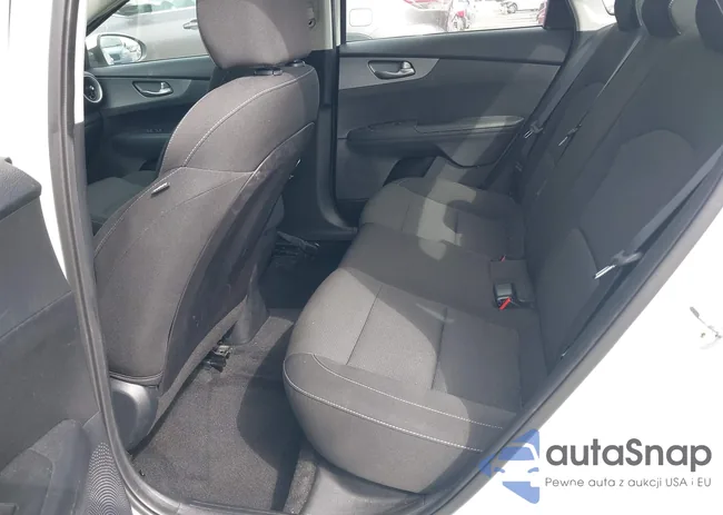 3KPF24AD9ME391224: 40406278