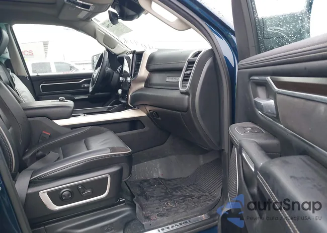 1C6SRFJT0NN237809: 40407290