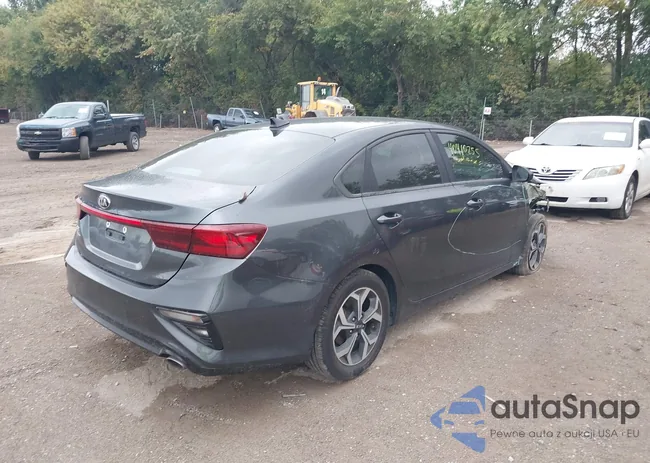 3KPF24AD2KE096124: 40410255