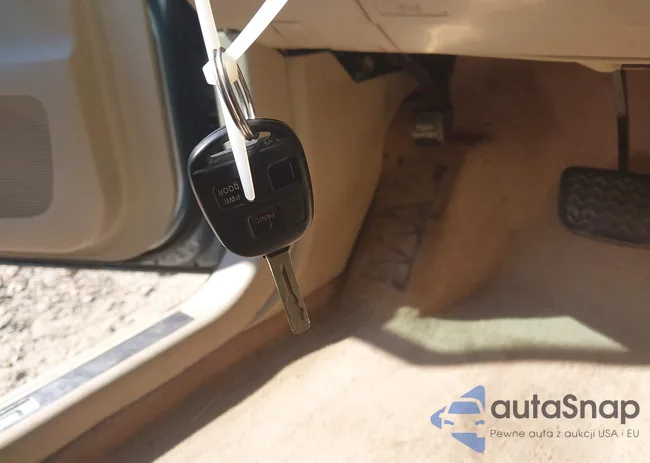 2T2GA31U34C012102: 40414853