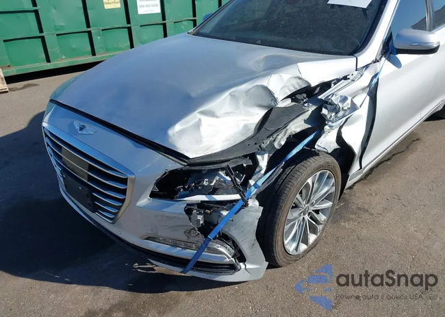 KMHGN4JE4HU193979: 40415811