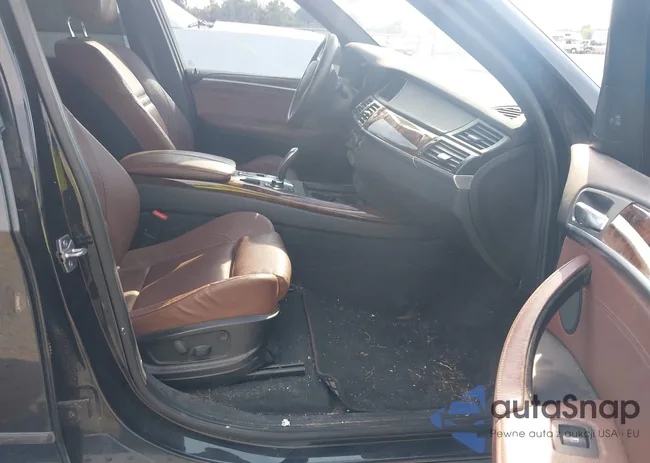 5UXZV8C56CL423519: 40415849