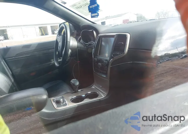 1C4RJFBG8FC890448: 40415689