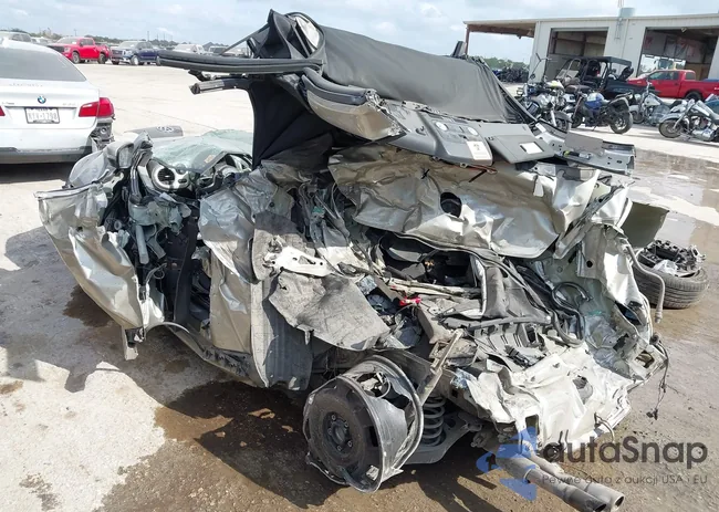 3VW5X7ATXDM814241: 40416815