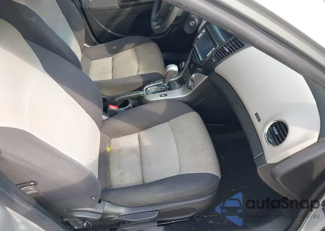 1G1PA5SH6E7328137: 40416463