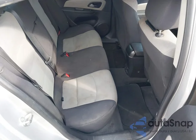 1G1PA5SH6E7328137: 40416463