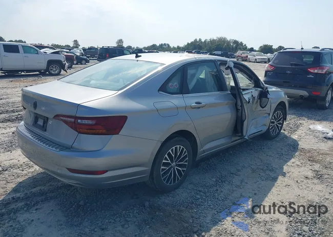 3VWC57BUXKM195433: 40416706