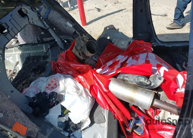 1HGCR2F65GA185954: 40420925