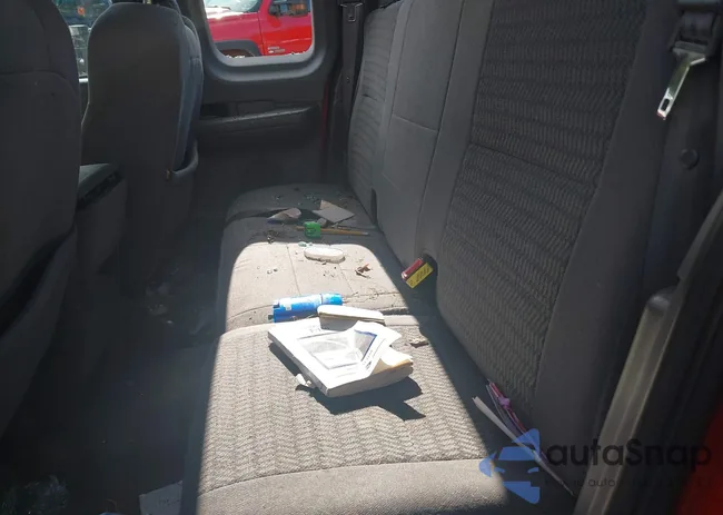 2FTRX18W42CA86779: 40420953