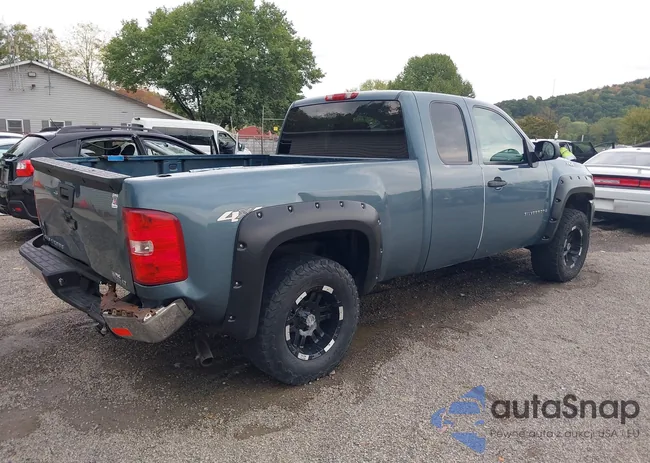 1GCEK19J38Z157918: 40421189