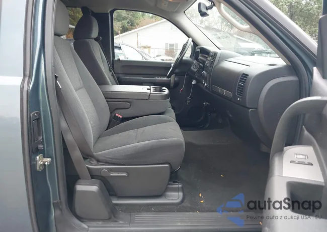 1GCEK19J38Z157918: 40421189