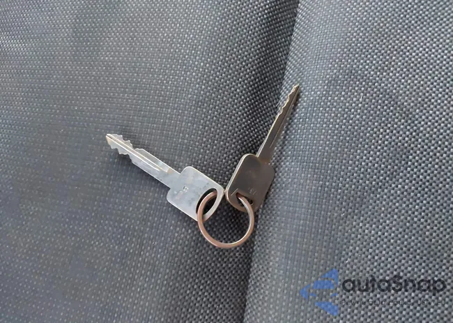 2FABP7BV8AX117615: 40422015