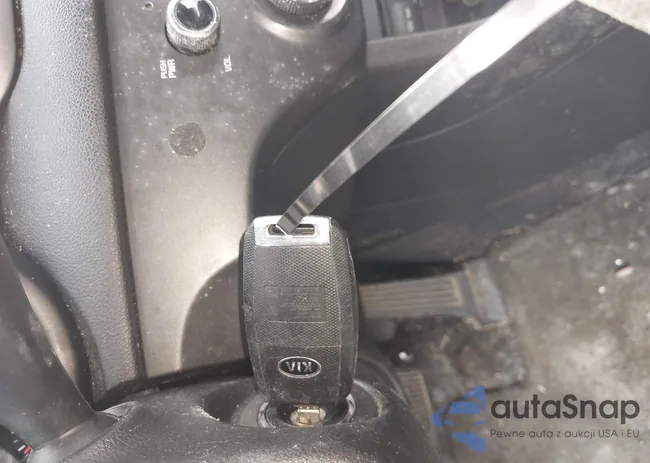 KNDPMCAC5L7816520: 40422096