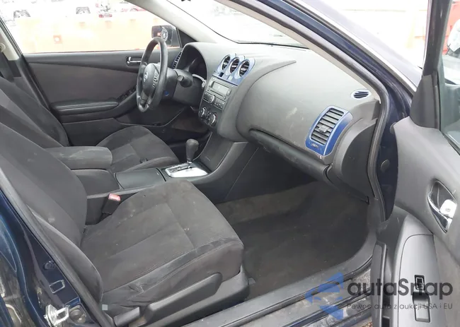 1N4AL2AP6AN559971: 40422218