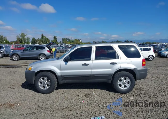 1FMYU931X6KA76978: 40424305