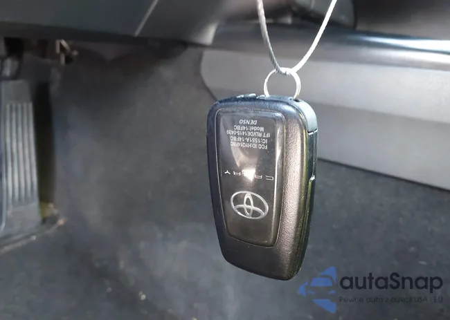 4T1B11HK3JU041360: 40423711