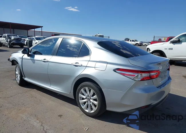 4T1B11HK3JU041360: 40423711