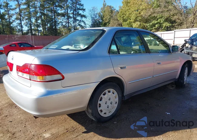 1HGCG56421A080494: 40424745