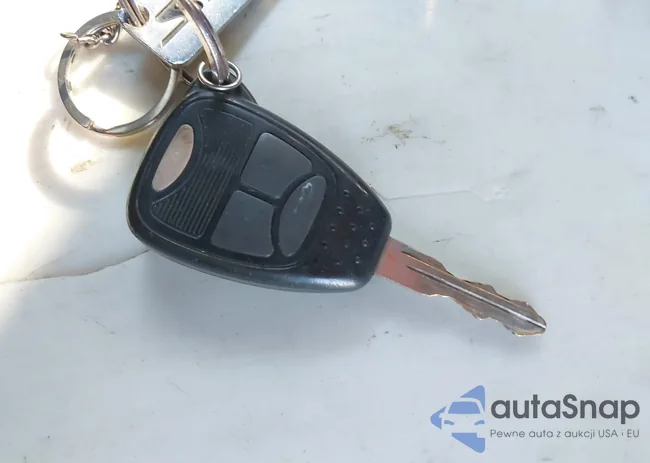 2C3LA73W86H388896: 40425821