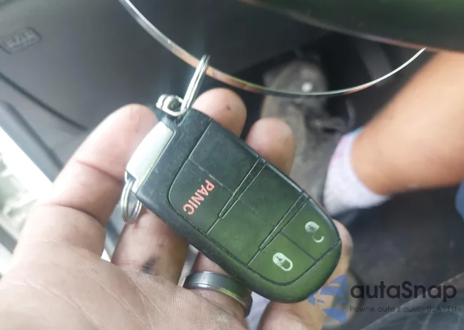 3C4PDCBG9ET205034: 40425705