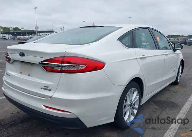 3FA6P0LU4KR192665: 40426897