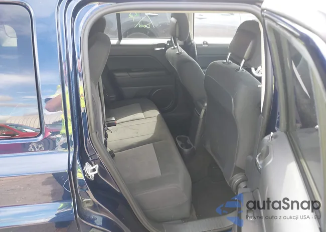 1C4NJRFB2FD270851: 40428032