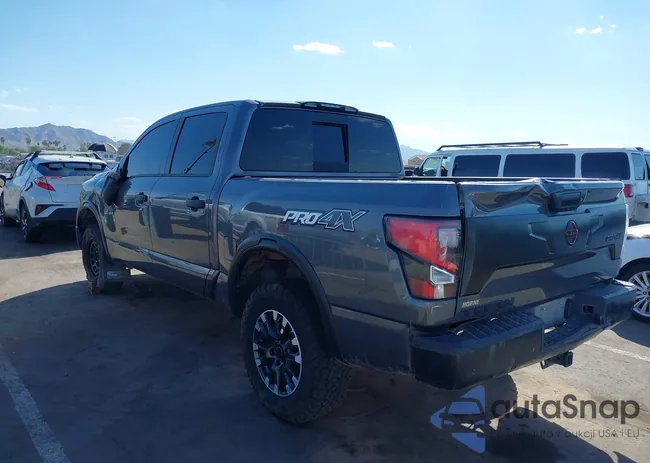 1N6AA1ED0RN102916: 40429932