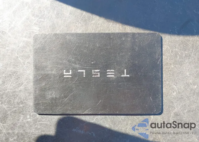 5YJ3E1EB6LF637575: 40431255