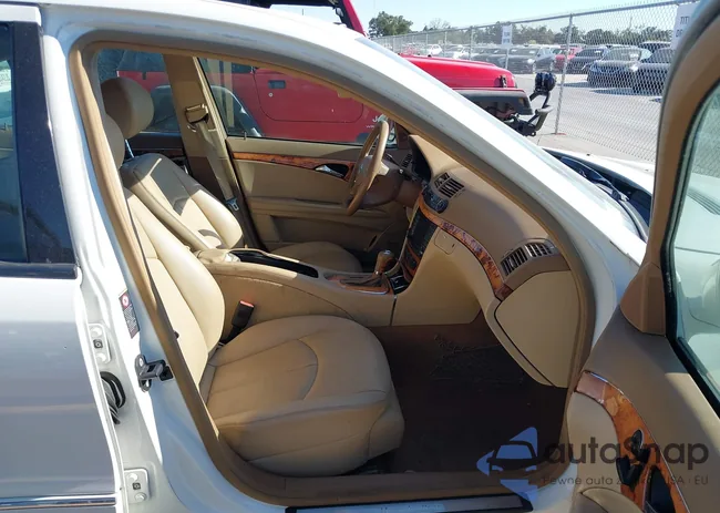 WDBUF56X87B058551: 40431521