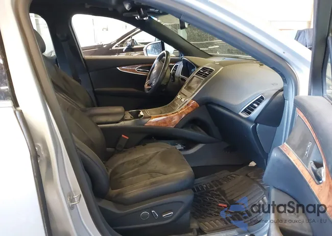 2LMPJ8LR1JBL12543: 40431569