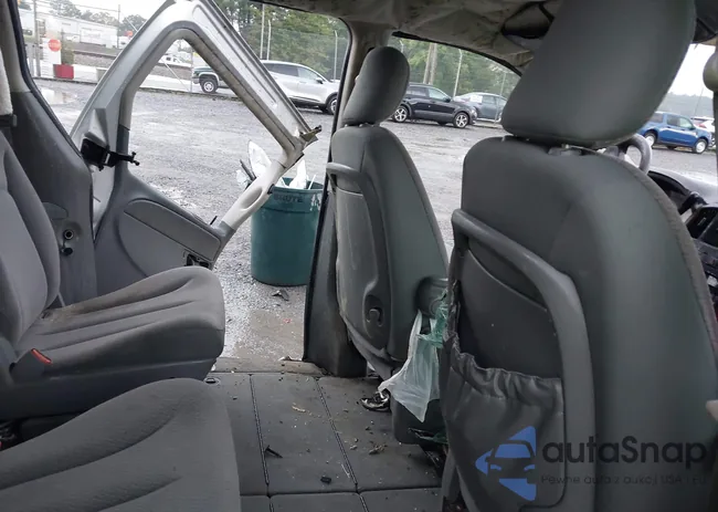 2A4GP44R27R298460: 40432941